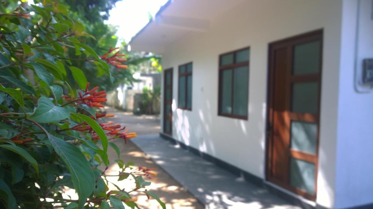 Hotel Augusto @ Midigama East Exteriér fotografie